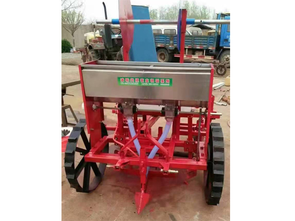 腹膜施肥打药一体机